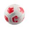 Nike Strike Team Lighball 290 gramm Weiss F100 - weiss