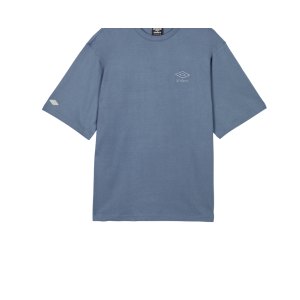 umbro-sports-style-oversize-t-shirt-blau-flnq-umtm0759-fussballtextilien_front.png