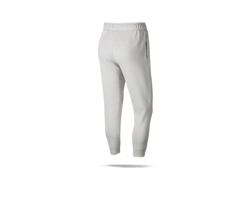 NIKE Essentials Jogginghose (910) in Grau